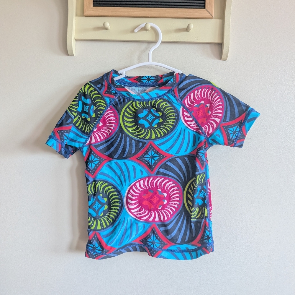 Tea Collection Colorful Kids Swim Rashguard - Picture 3 of 3